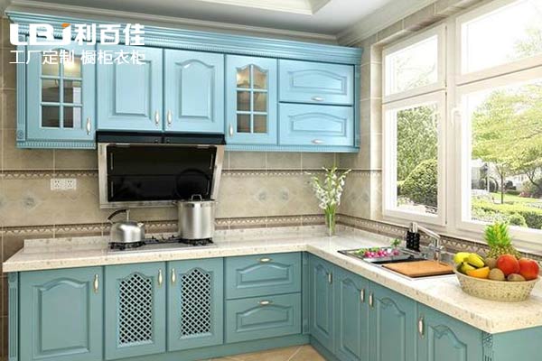 地中海風(fēng)格櫥柜長(zhǎng)什么樣？ 沒(méi)有油膩只有小清新~