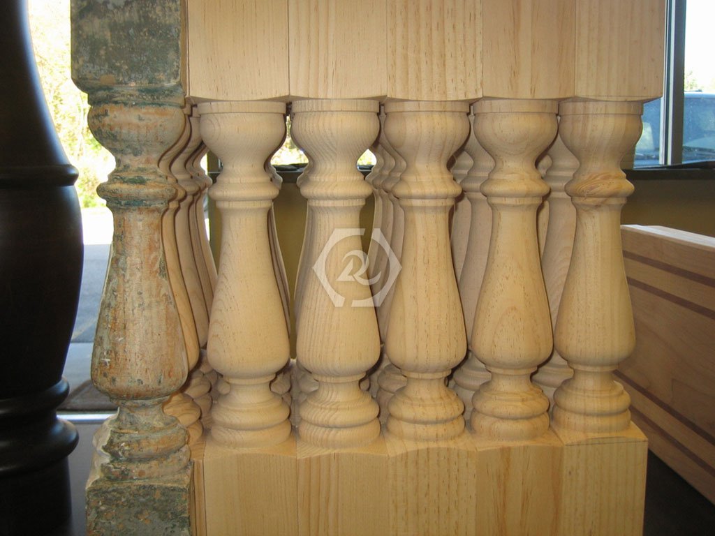 木工車床加工樓梯立柱