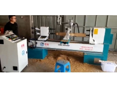  湖北 恩施土家族自治州客戶訂購的凌銳多功能一體雙軸雙雕加平雕 數控 木工 車床 